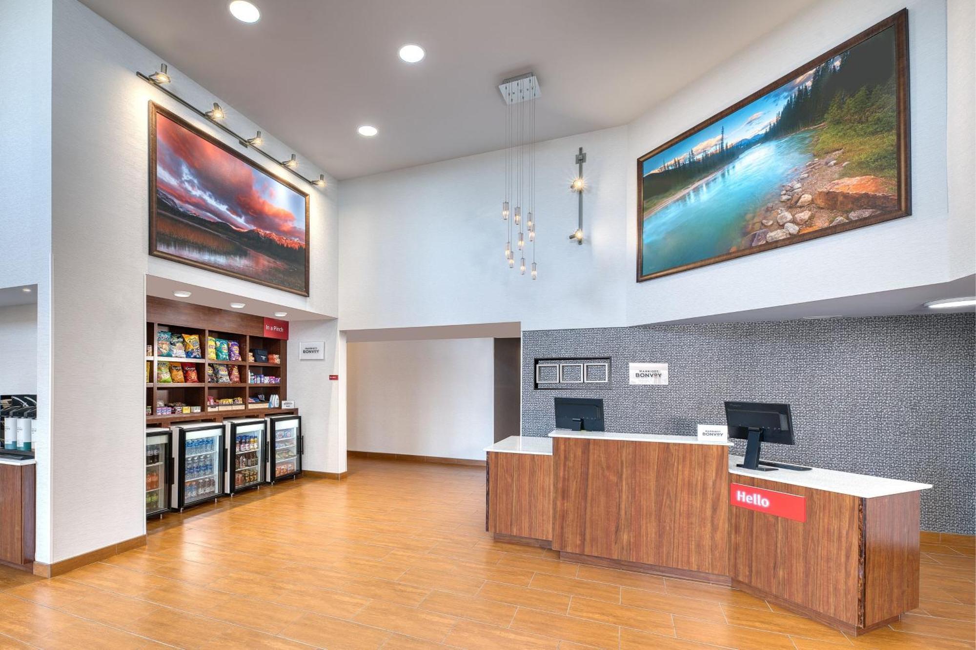 Towneplace Suites By Marriott Red Deer Εξωτερικό φωτογραφία