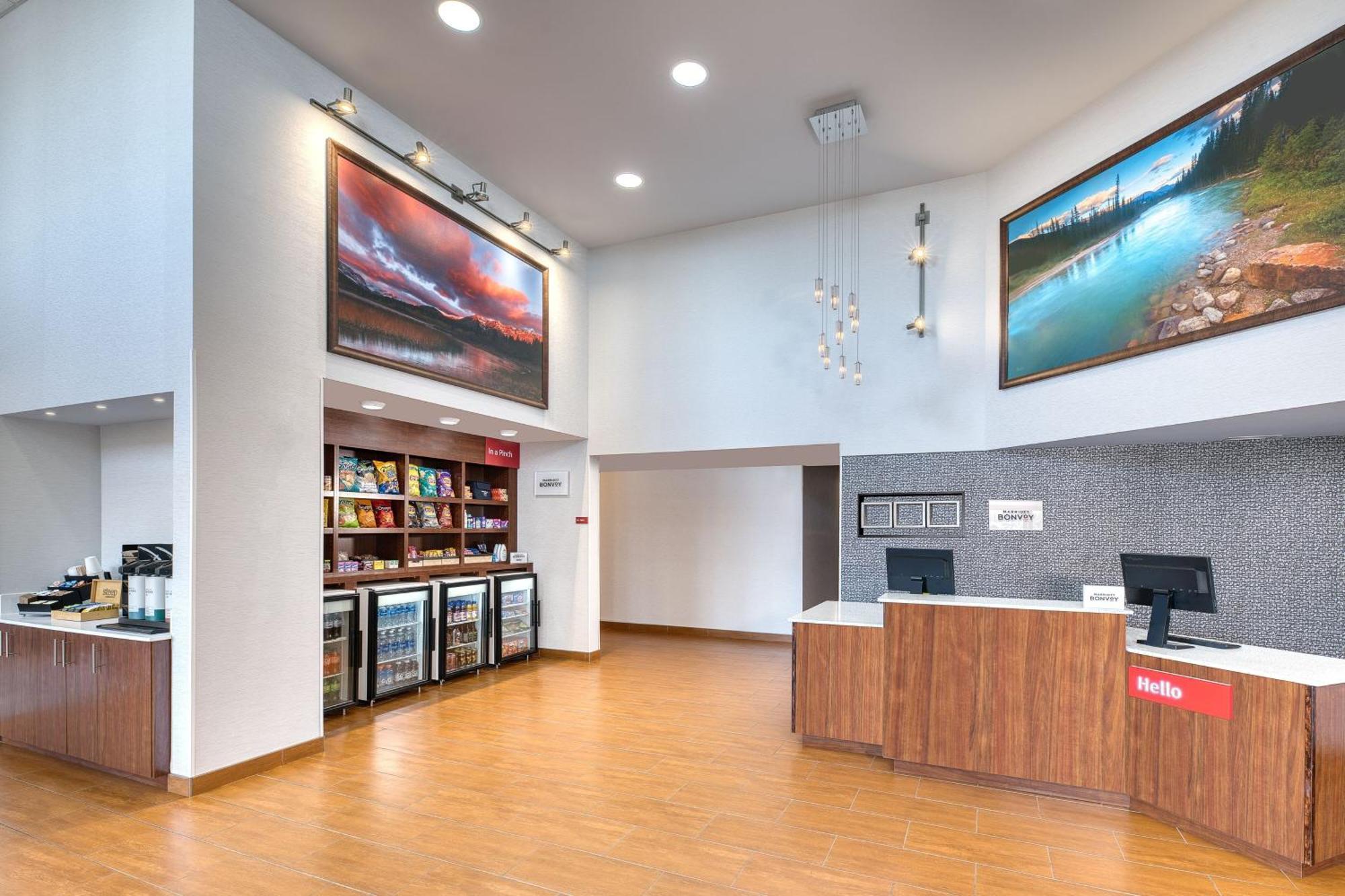 Towneplace Suites By Marriott Red Deer Εξωτερικό φωτογραφία