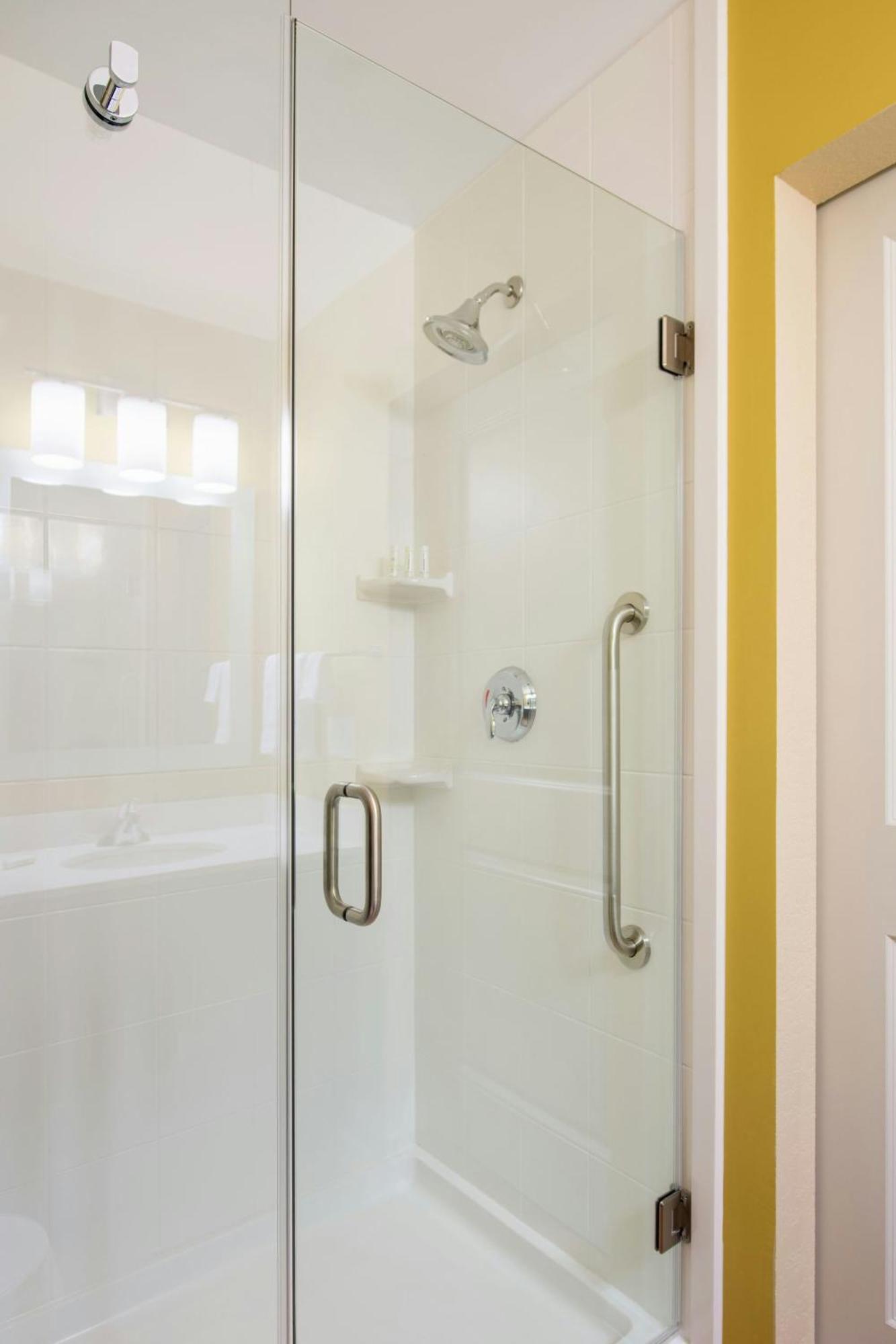 Towneplace Suites By Marriott Red Deer Εξωτερικό φωτογραφία