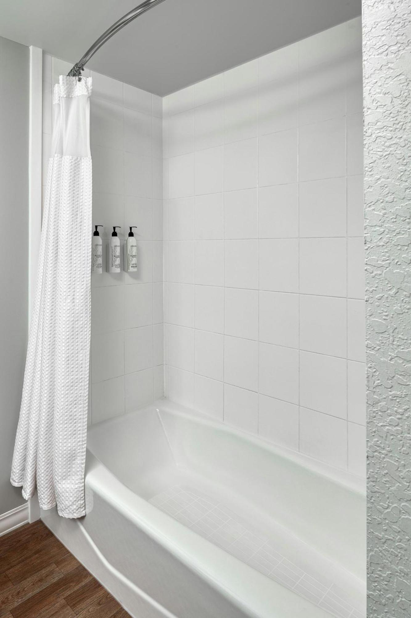 Towneplace Suites By Marriott Red Deer Εξωτερικό φωτογραφία