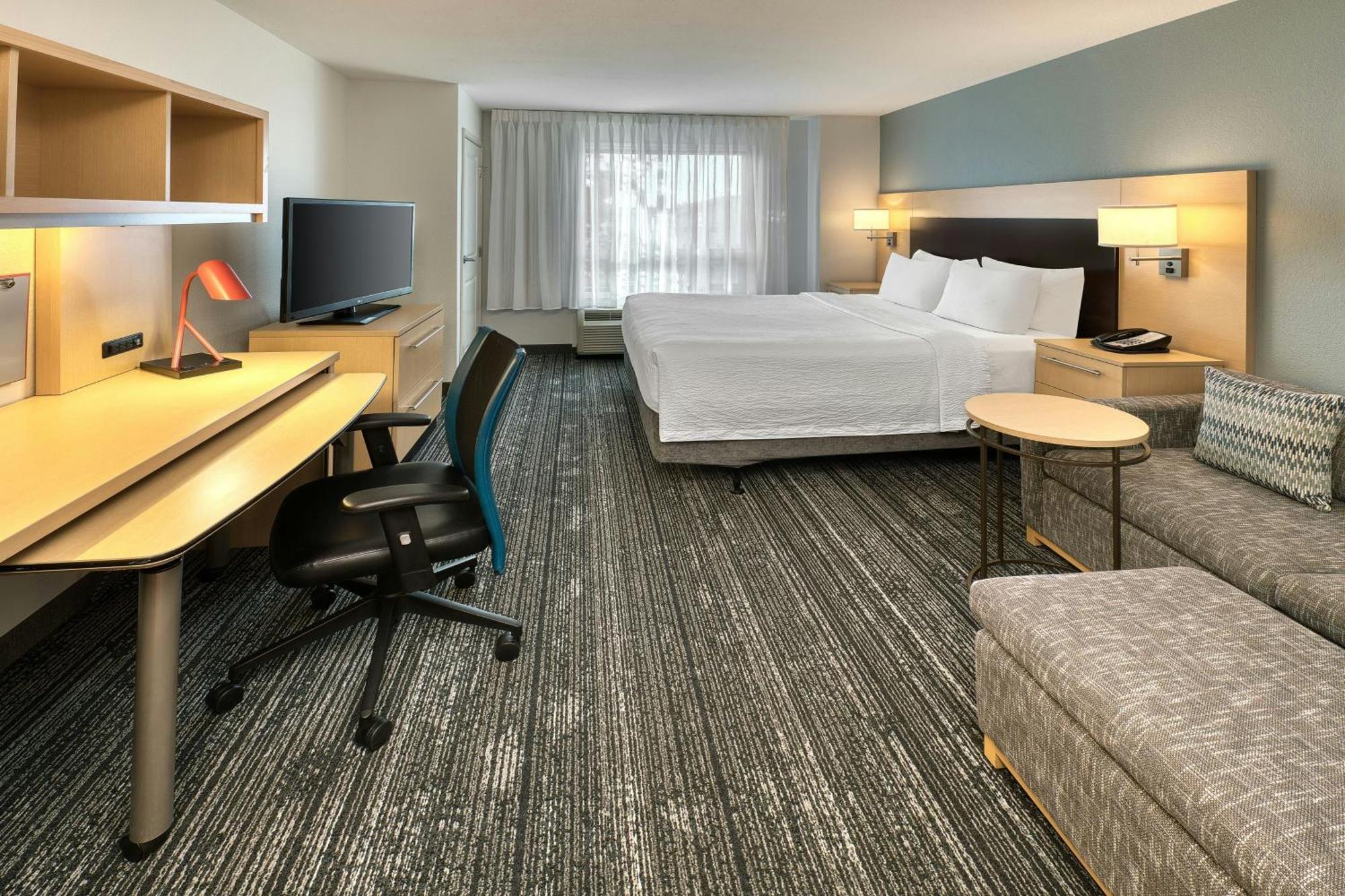 Towneplace Suites By Marriott Red Deer Εξωτερικό φωτογραφία