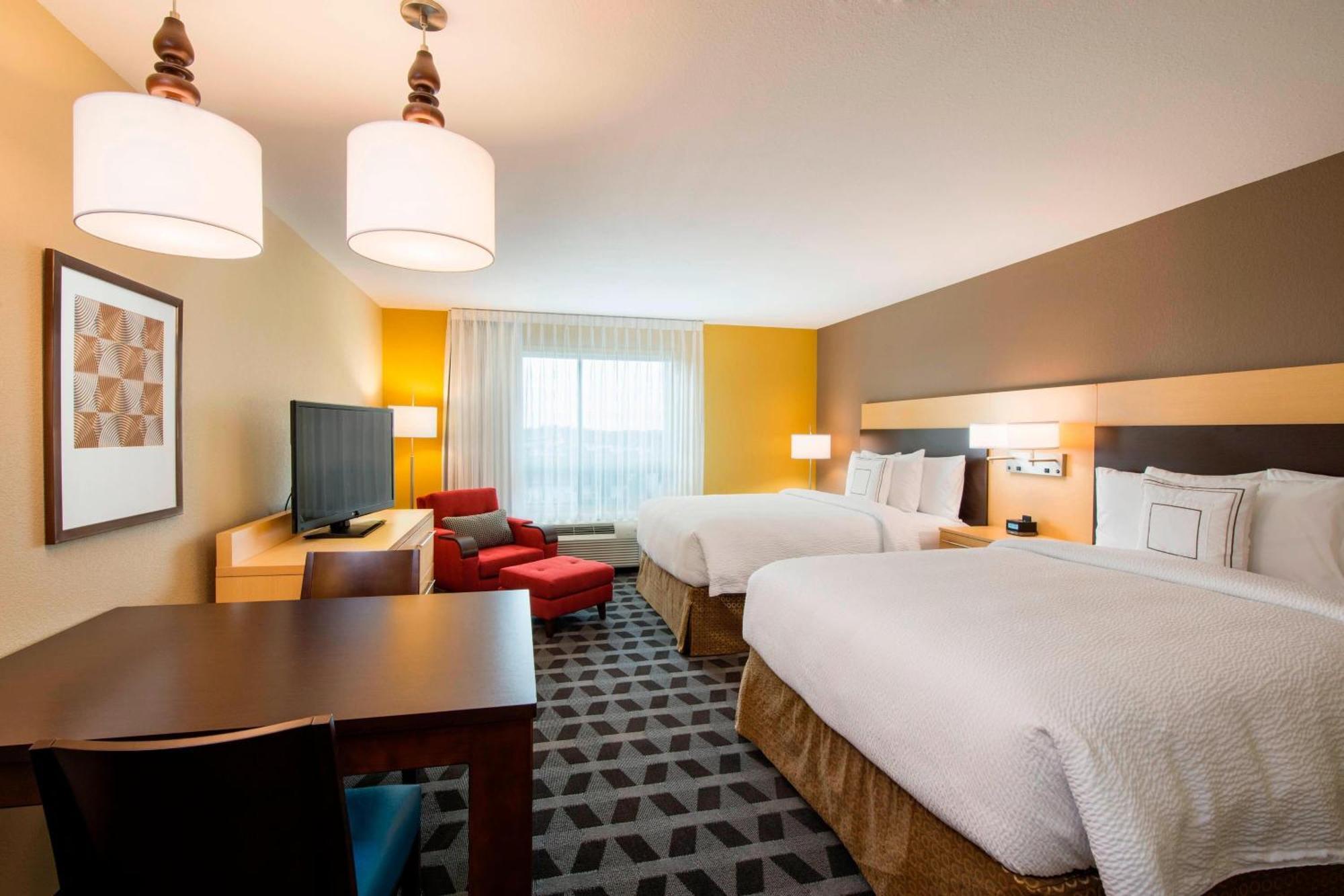 Towneplace Suites By Marriott Red Deer Εξωτερικό φωτογραφία