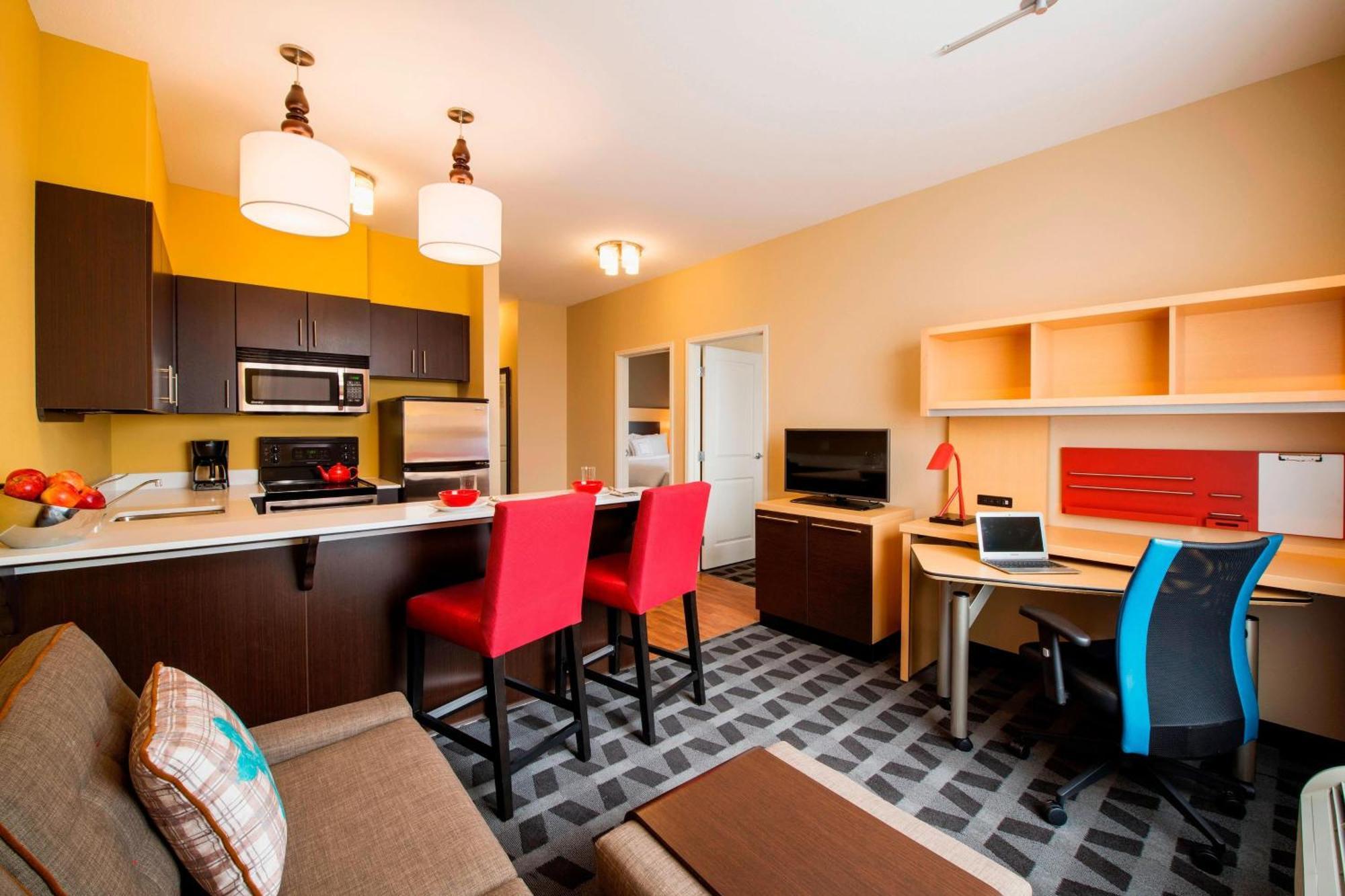 Towneplace Suites By Marriott Red Deer Εξωτερικό φωτογραφία