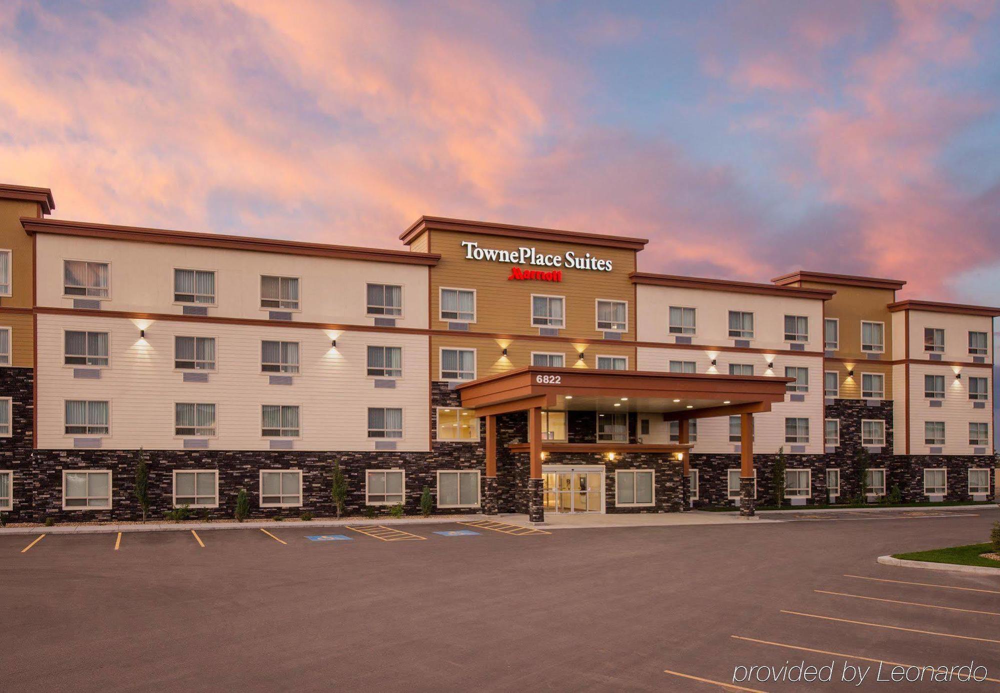 Towneplace Suites By Marriott Red Deer Εξωτερικό φωτογραφία